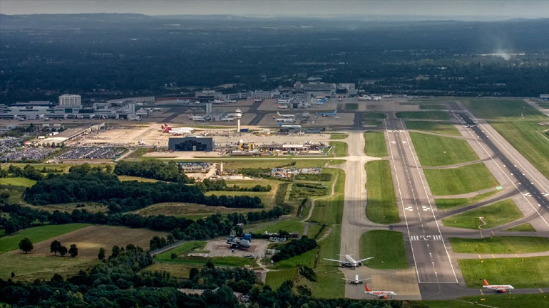 Βρετανία: Το αεροδρόμιο του Γκάτγουικ ανέστειλε τις πτήσεις χθες το βράδυ μετά τον εντοπισμό drones